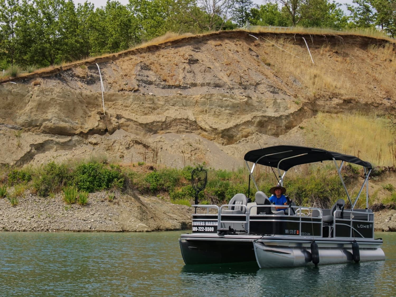 Boating on Lake Roosevelt Two Rivers Resort